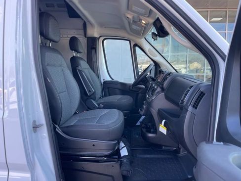 Used 2023 RAM ProMaster 2500 image 41