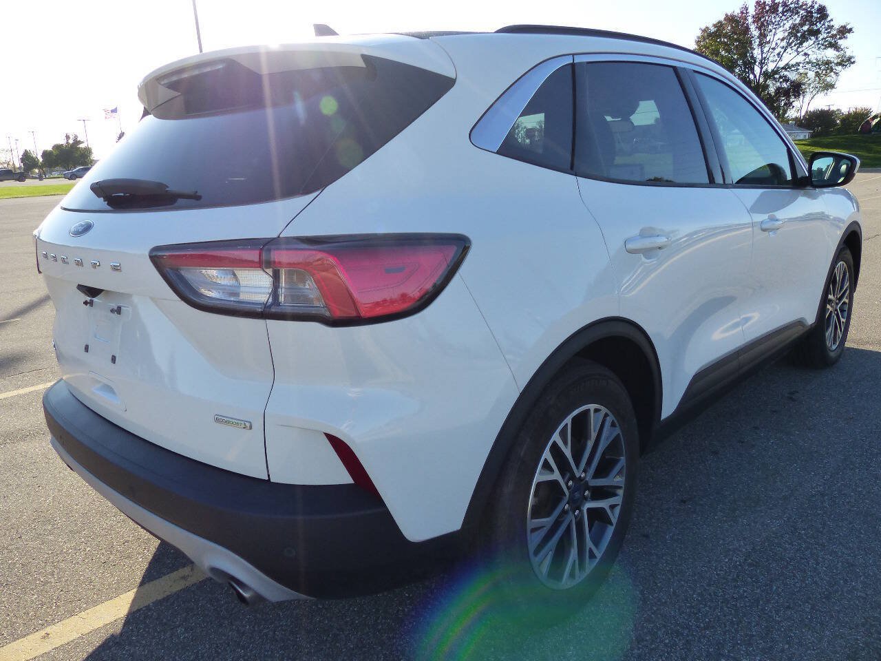 Used 2020 Ford Escape SEL FWD image 9