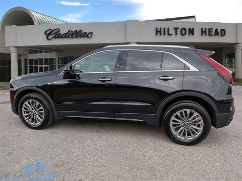 Certified 2025 Cadillac XT4 Premium Luxury image 3