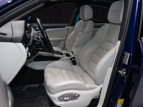 Used 2022 Porsche Macan GTS image 50