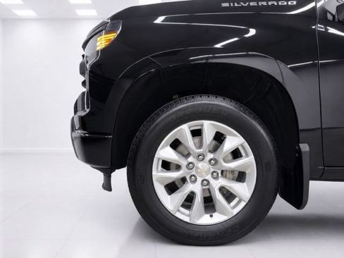 Used 2024 Chevrolet Silverado 1500 Custom AWD/4WD image 9