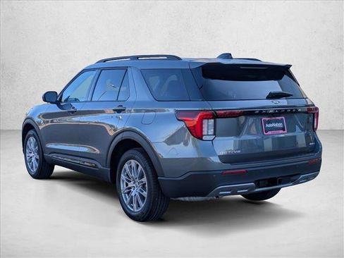 New 2026 Ford Explorer Active AWD/4WD image 9