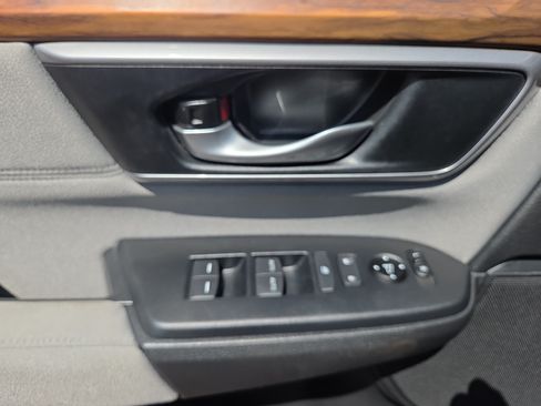 Used 2018 Honda CR-V EX image 32