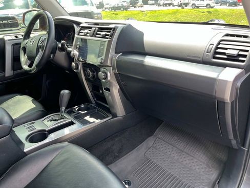 Used 2022 Toyota 4Runner SR5 image 23