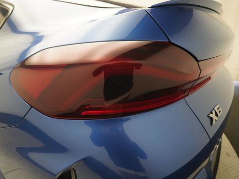 Used 2020 BMW X6 M50i w/ Premium Package AWD/4WD image 34