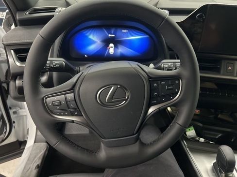New 2026 Lexus UX 300h AWD image 17