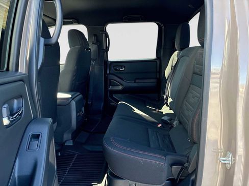 Used 2023 Nissan Frontier PRO-4X w/ Pro Convenience Package image 25