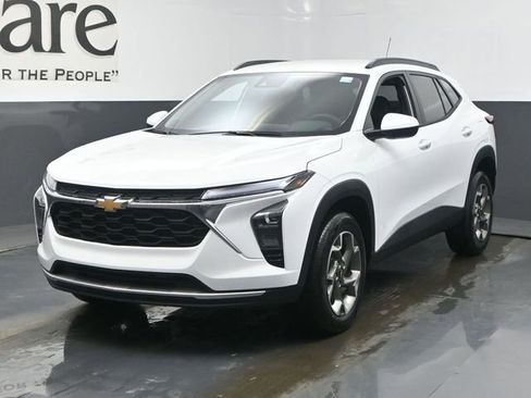 New 2026 Chevrolet Trax LT w/ Driver Confidence Package image 7