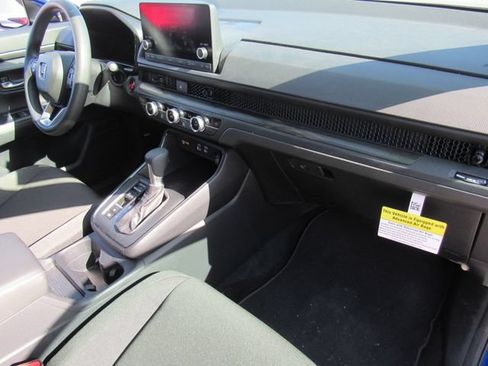 Used 2025 Honda CR-V EX image 11
