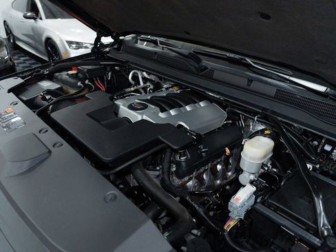 Used 2016 Cadillac Escalade ESV Platinum image 70