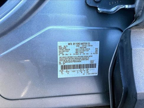 Used 2023 Ford Edge Titanium w/ Cargo Accessory Package AWD/4WD image 3