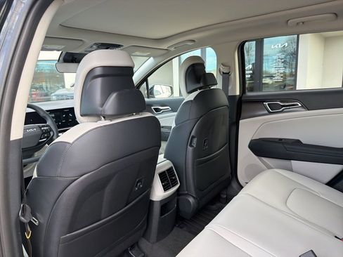 New 2026 Kia Sportage EX image 21