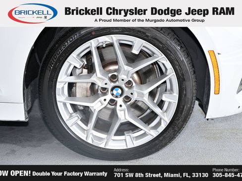 Used 2025 BMW 330i xDrive Sedan AWD/4WD image 45