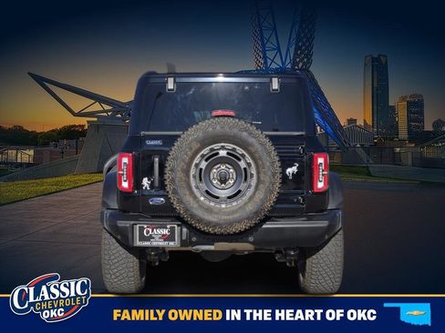 Used 2024 Ford Bronco Badlands image 6
