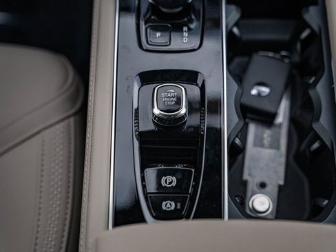 New 2026 Volvo XC90 B6 Plus image 24