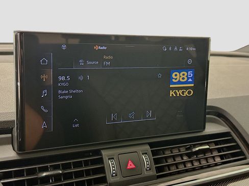 Used 2022 Audi SQ5 Premium Plus w/ Premium Plus Package image 21