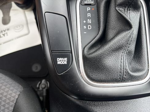 Used 2024 Kia Soul LX w/ Option Group 015 FWD image 27