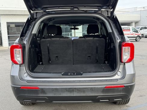 Certified 2022 Ford Explorer XLT image 9