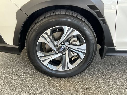 Used 2024 Subaru Crosstrek 2.0i Premium AWD/4WD image 27