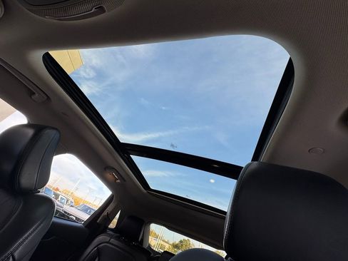 Used 2021 Lincoln Nautilus Reserve image 23