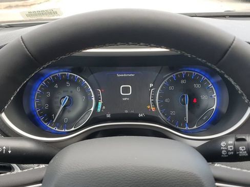 New 2026 Chrysler Pacifica Select FWD image 24
