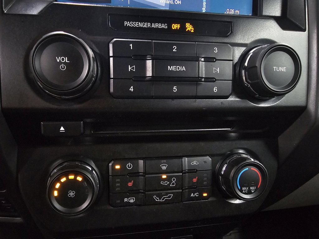 Used 2017 Ford F150 XLT w/ Equipment Group 302A Luxury AWD/4WD image 21