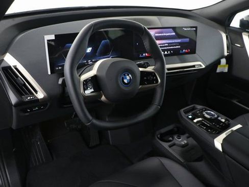 Used 2025 BMW iX xDrive50 image 12