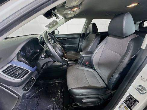 Used 2021 Kia Seltos S image 12