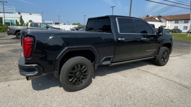 Used 2024 GMC Sierra 2500 Denali w/ Denali Reserve Package AWD/4WD image 2