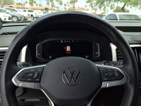Certified 2023 Volkswagen Atlas Cross Sport SEL R-Line AWD/4WD image 27