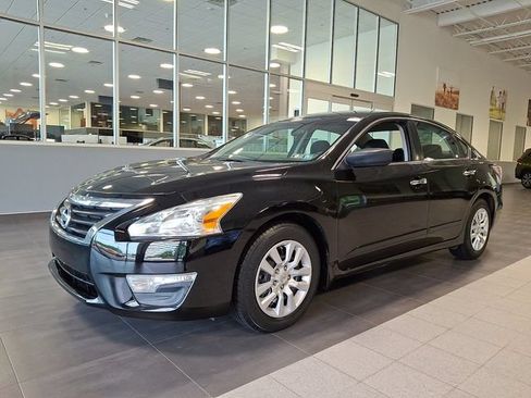 Used 2015 Nissan Altima 2.5 S w/ Power Driver Seat Package FWD image 3