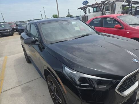 Used 2025 BMW X2 xDrive28i AWD/4WD image 8
