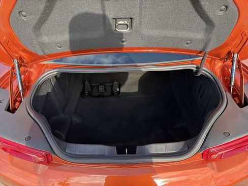 Certified 2022 Chevrolet Camaro LT w/ Technology Package image 25