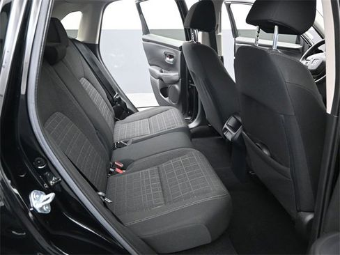 Used 2024 Honda HR-V LX image 11