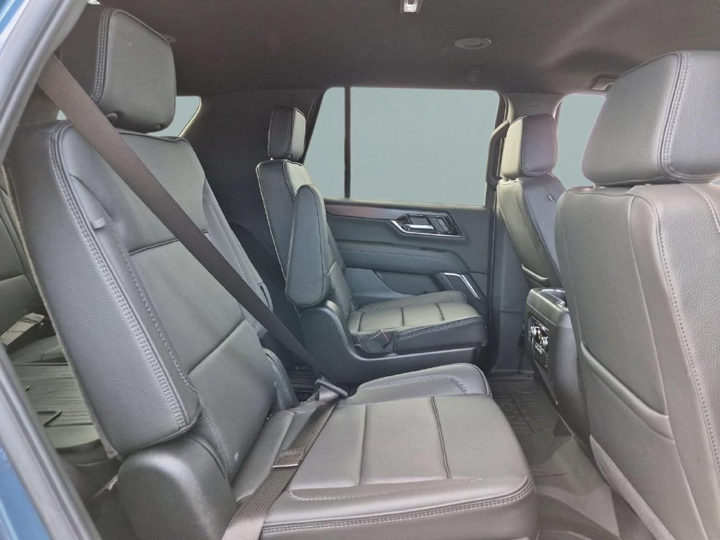 New 2026 GMC Yukon Denali w/ LPO, Illumination Package AWD/4WD image 26
