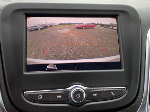 Used 2022 Chevrolet Equinox LT image 13