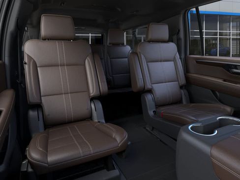 New 2026 Chevrolet Suburban High Country AWD/4WD image 17