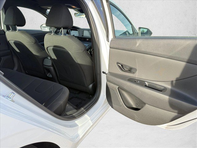 Used 2026 Hyundai Elantra Sport FWD image 19