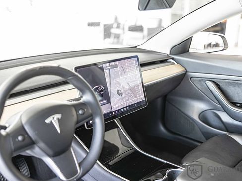 Used 2020 Tesla Model 3 Standard Range Plus image 20