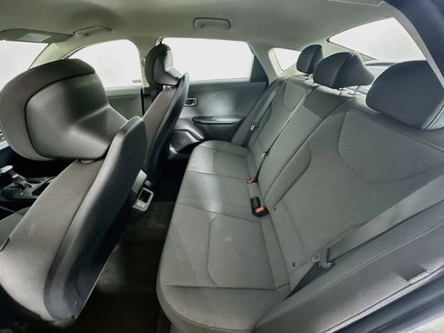 Used 2025 Kia K4 FWD image 27