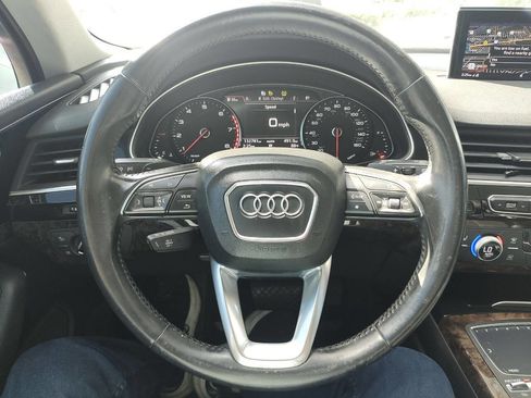 Used 2017 Audi Q7 3.0T Premium image 44