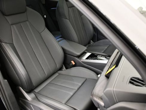 Used 2025 Audi Q5 Prestige AWD/4WD image 46
