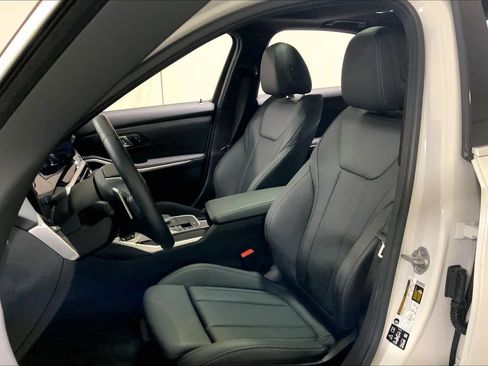 Used 2024 BMW 330i xDrive Sedan w/ Convenience Package AWD/4WD image 7