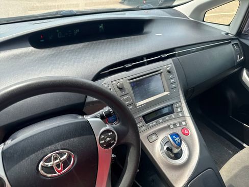 Used 2015 Toyota Prius Three w/ Solar Roof Package FWD image 19