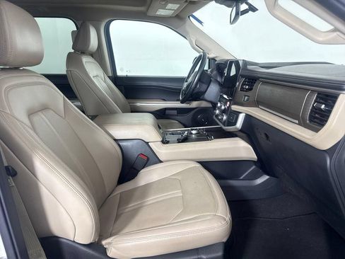 Used 2024 Ford Expedition Max Limited RWD image 11