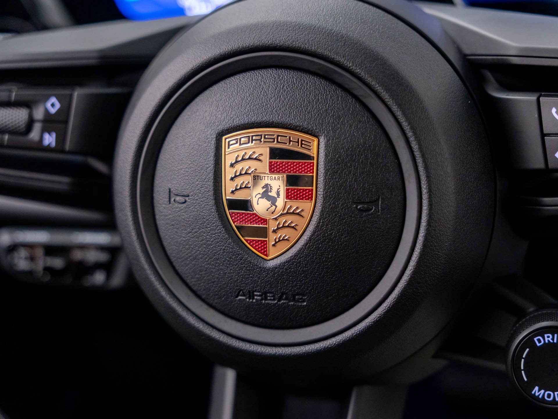 Certified 2026 Porsche Macan 4 Electric AWD/4WD image 27
