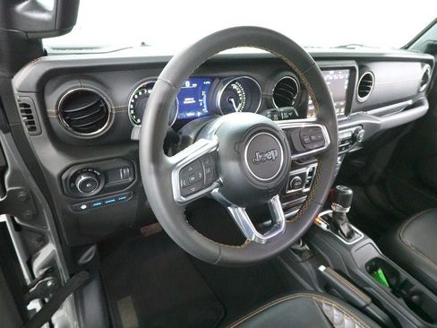 Used 2023 Jeep Wrangler Unlimited Sahara AWD/4WD image 27