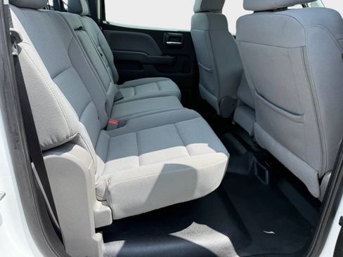 Used 2019 Chevrolet Silverado 2500 W/T AWD/4WD image 9