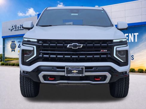 New 2026 Chevrolet Suburban Z71 w/ Comfort Package AWD/4WD image 6