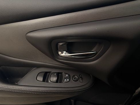 Used 2020 Nissan Murano SV FWD image 25